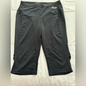 Fila Women’s Black Athletic Performance Quick Dry Capri Workout Pants Size Large